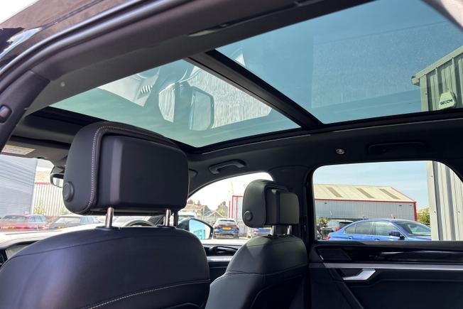 VOLKSWAGEN Touareg Photo 40