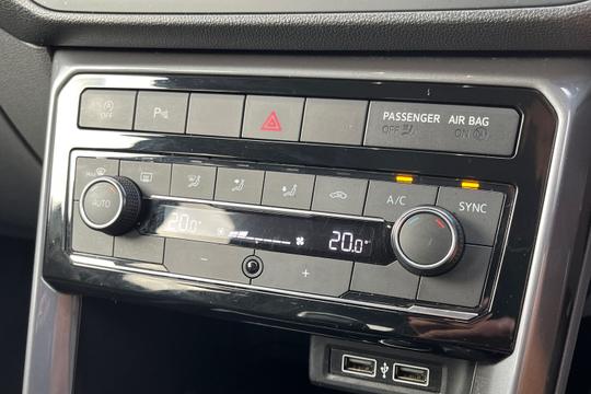 Volkswagen T-cross Photo autoimg-f294d61455e73ad66b386b9ca0f7c20ff237626e.jpg