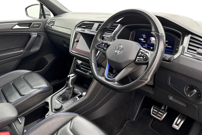VOLKSWAGEN Tiguan Photo 6