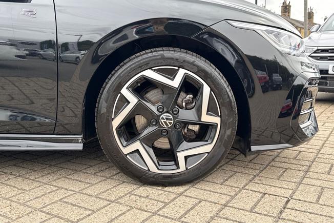 VOLKSWAGEN Golf Photo 5