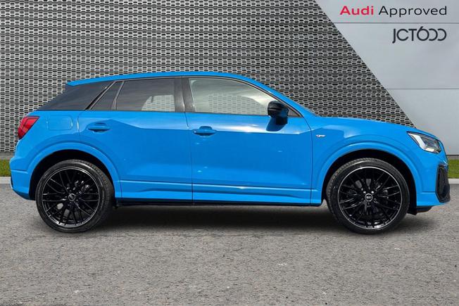 AUDI Q2 Photo 4