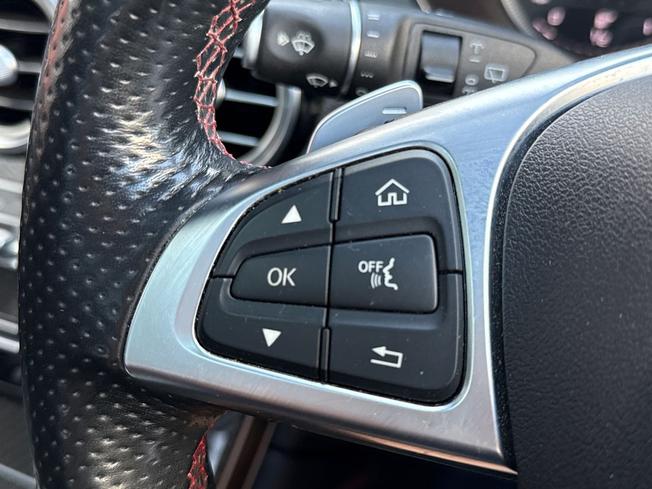 Mercedes-Benz GLC Photo 16