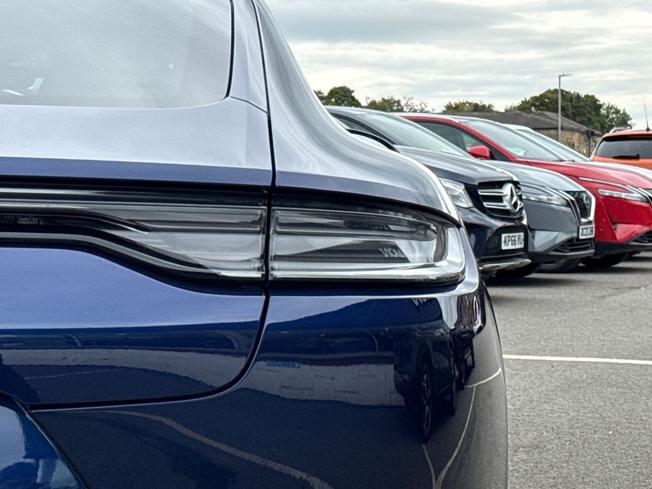 PORSCHE Panamera Photo 18