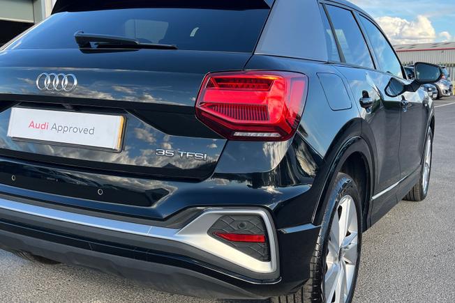 Audi Q2 Photo 18