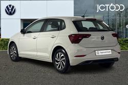 VOLKSWAGEN Polo Photo 3