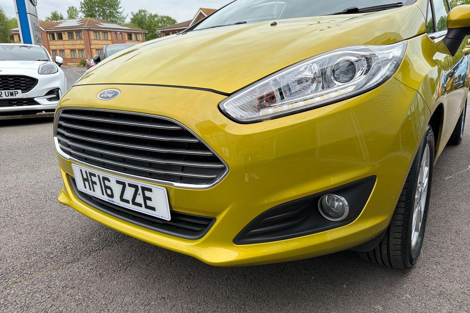 Ford FIESTA Photo 33