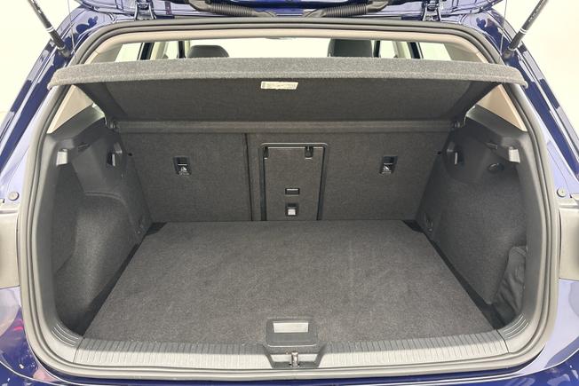 VOLKSWAGEN Golf Photo 12