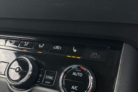 Skoda Karoq Photo autoimg-f2aeccd1759fac0a63d8e9f02e6922c94194703a.jpg