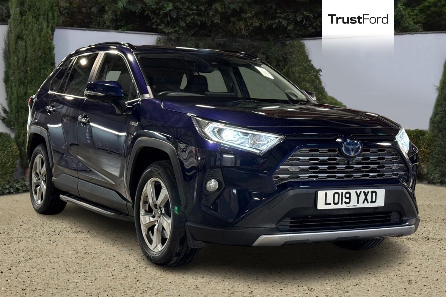 Toyota RAV4 Photo 0