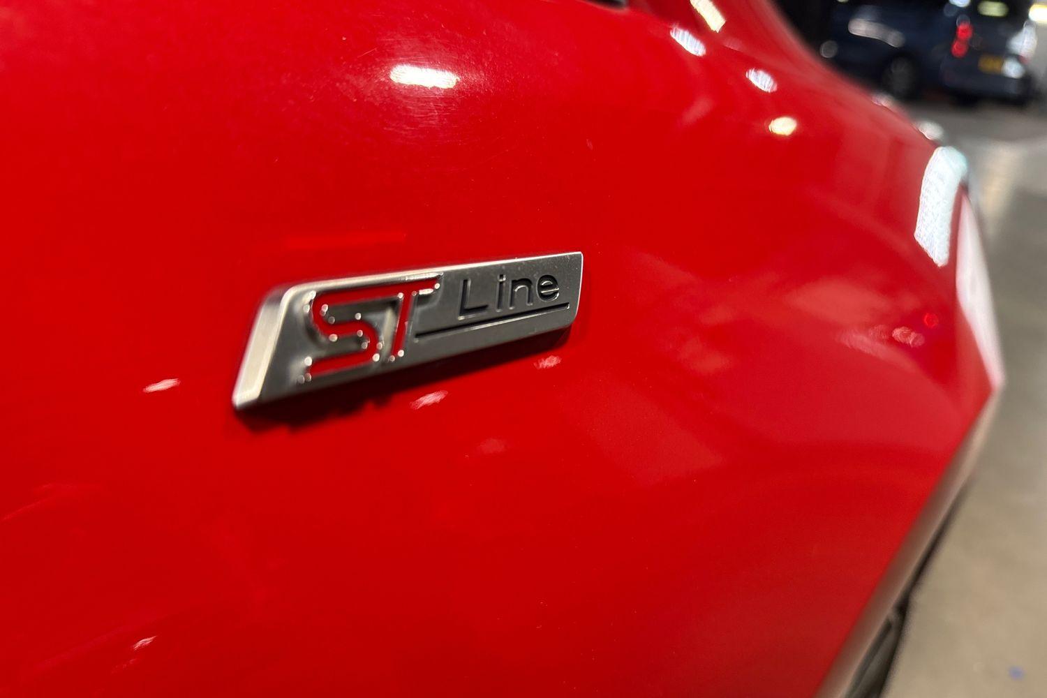 Ford FIESTA Photo 38