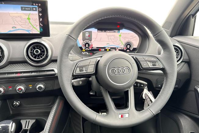 AUDI Q2 Photo 11