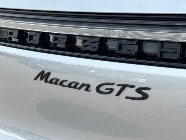 PORSCHE Macan Photo 42