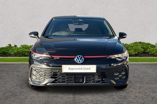 Volkswagen Golf Photo autoimg-f2bb9984effb183be1c06ad754fbad1e41f577bb.jpg