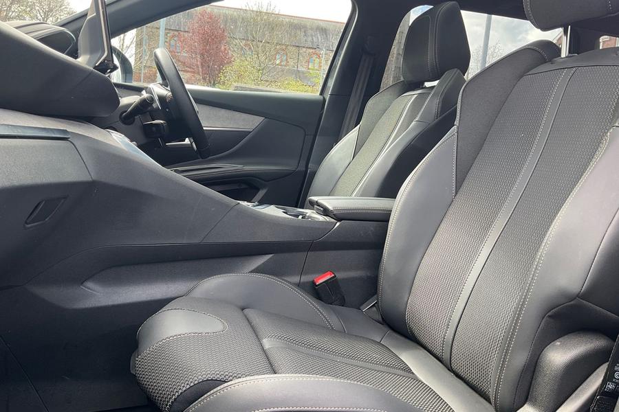 Peugeot 5008 Photo autoimg-f2c26b648d0eef10126e413eedc71812854cddcf.jpg