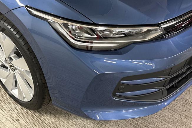 Volkswagen Golf Photo 19