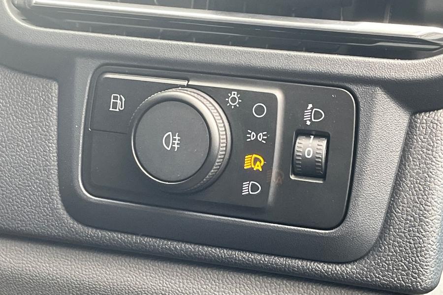 Ford TRANSIT CUSTOM Photo autoimg-f2c4f4d45489029e7b00075e324ee6139257e4e7.jpg