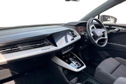 AUDI Q4 E-Tron Photo 2