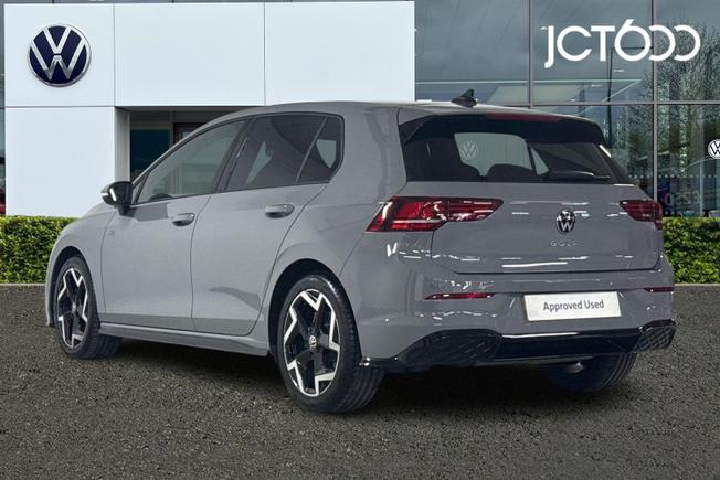 VOLKSWAGEN Golf Photo 3