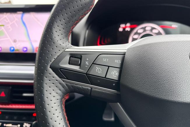 SEAT Ibiza Photo 16