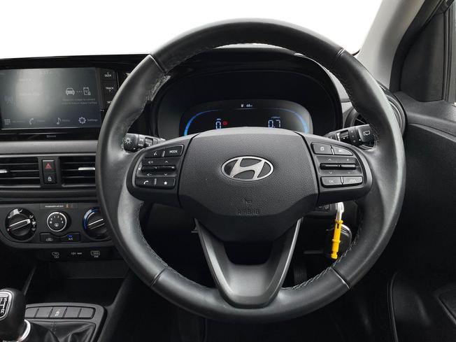 HYUNDAI i10 Photo 11