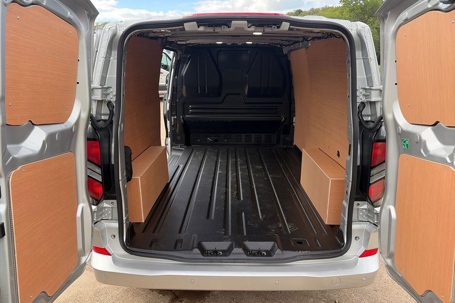 Ford TRANSIT CUSTOM Photo autoimg-f2d3878de80b35bd8dcfe6d48134060cdf9f6a3b.jpg