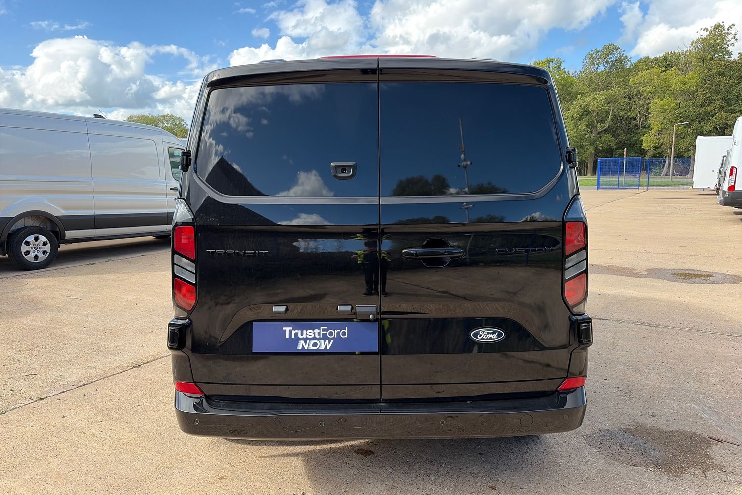 Ford TRANSIT CUSTOM Photo 12