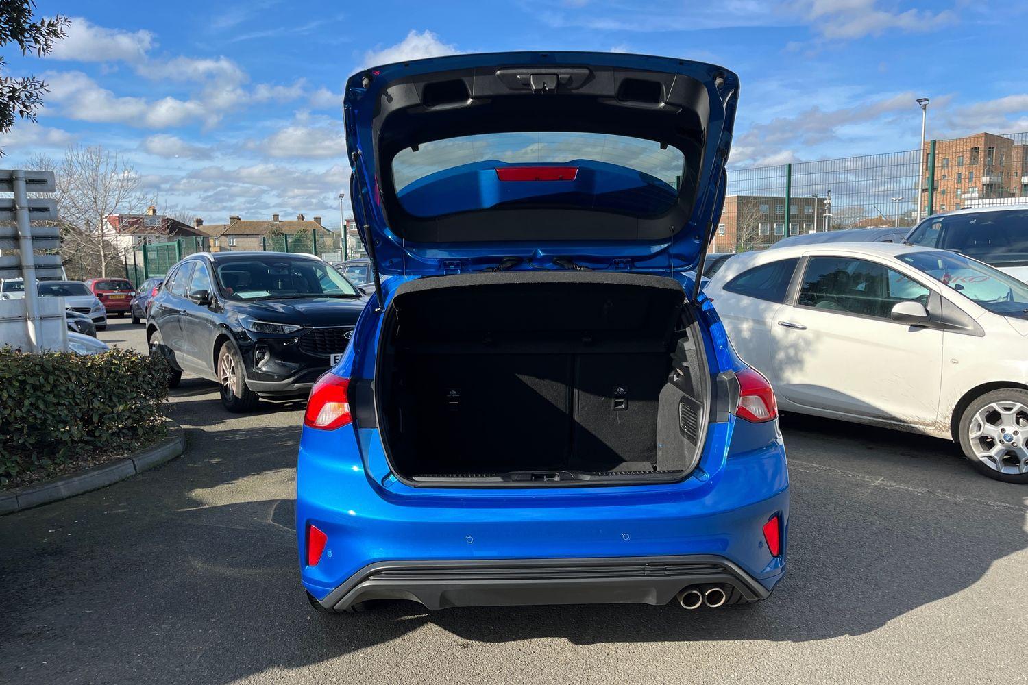 Ford Focus Photo 20