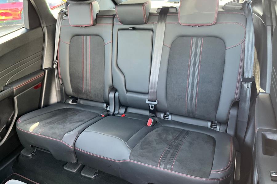 Ford KUGA Photo autoimg-f2e567ebd3d996cab50d2ca2acbb7423ab1f15fa.jpg