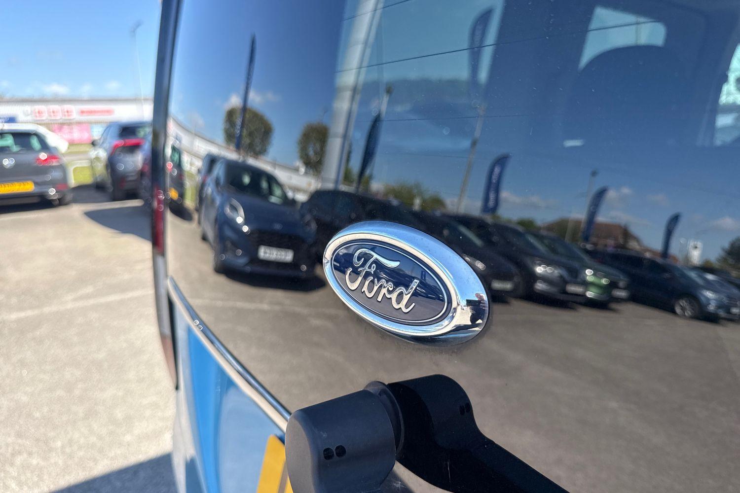 Ford TOURNEO CONNECT Photo 34