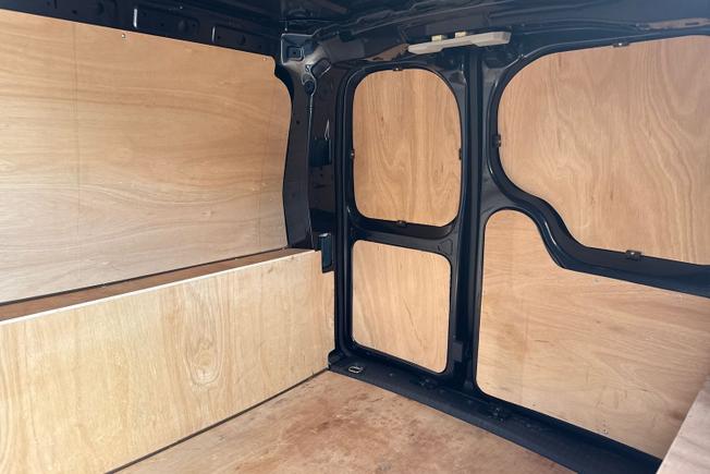 VOLKSWAGEN Caddy Photo 9