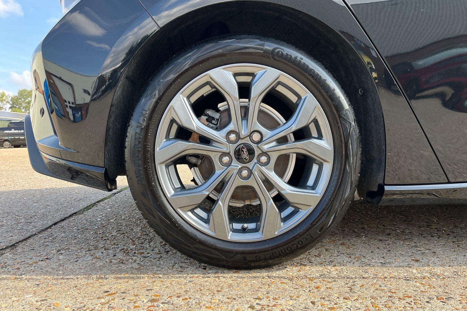 Ford Focus Photo 7