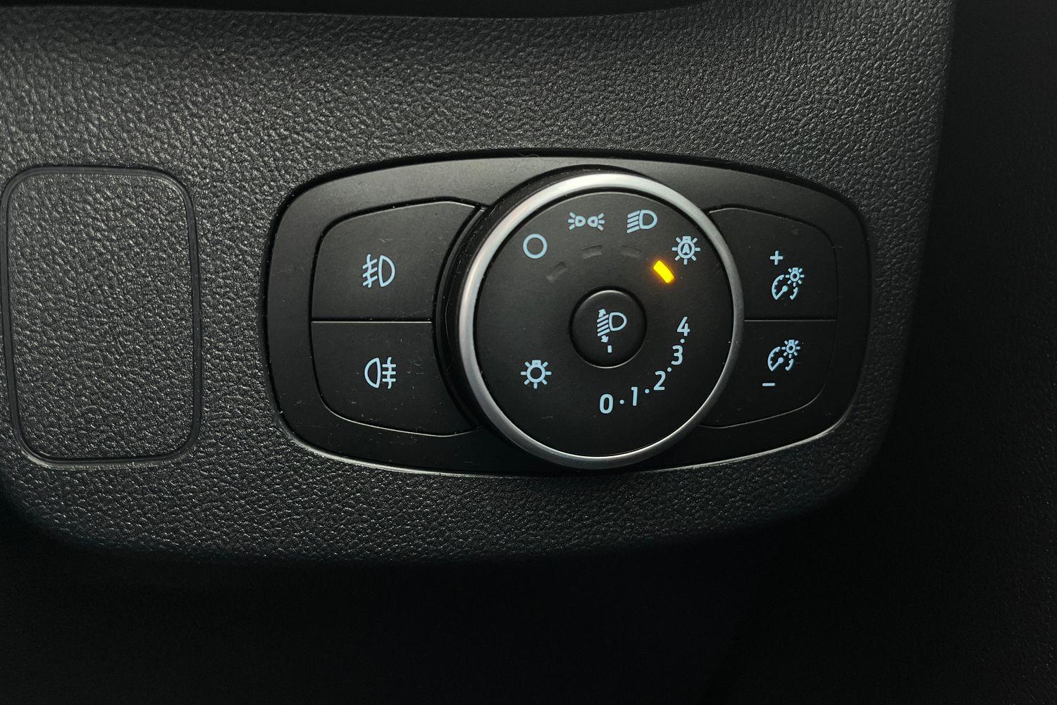 Ford PUMA Photo 27