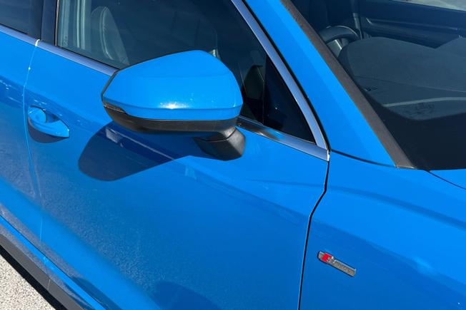 AUDI Q3 Photo 20