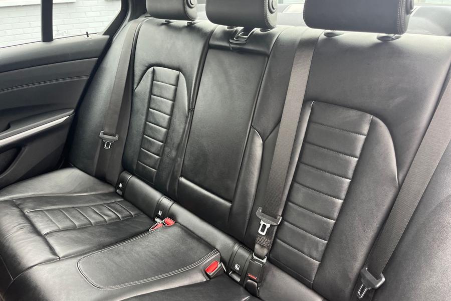 BMW 3 SERIES Photo autoimg-f2f0cfd353913cc188b147895b8290d3e90f98bc.jpg