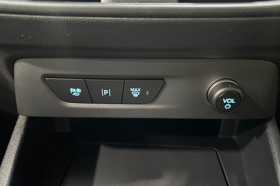 Used Ford E-TRANSIT COURIER LL75OWZ 17