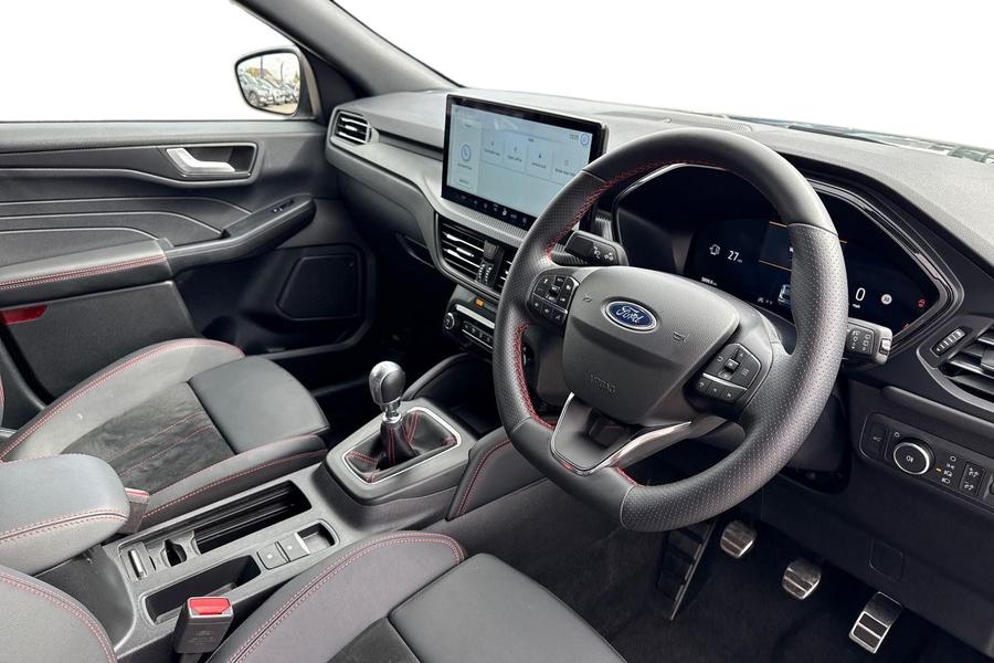 Ford KUGA Photo autoimg-f2f42cca7e9531cc919b743695f550cc0b8df735.jpg