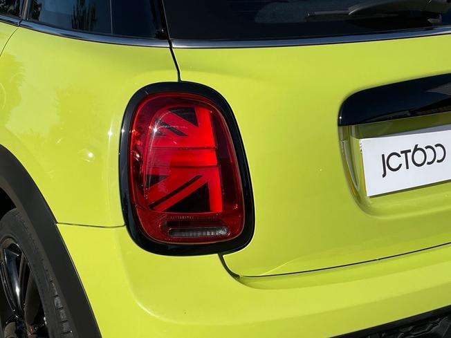 MINI Hatch Photo 18
