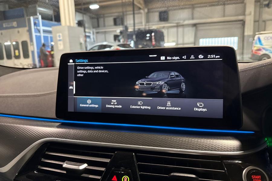 BMW 5 Series Photo autoimg-f2f5b96b7623a30e85a4478966212aac02730567.jpg