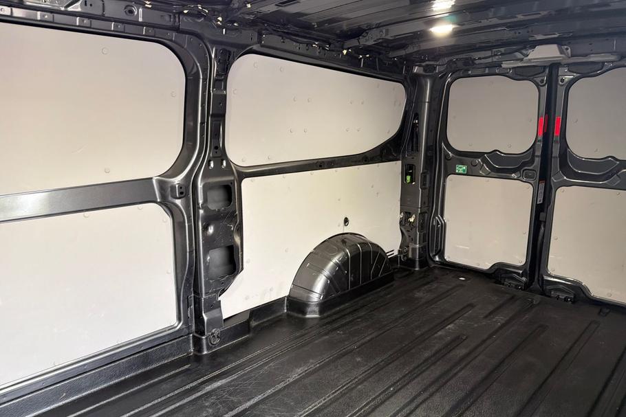 Used Ford TRANSIT CUSTOM WV24YCF 4