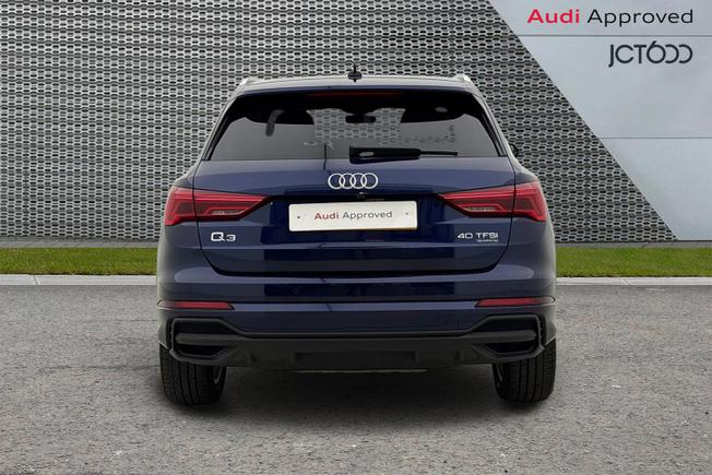 AUDI Q3 Photo 7