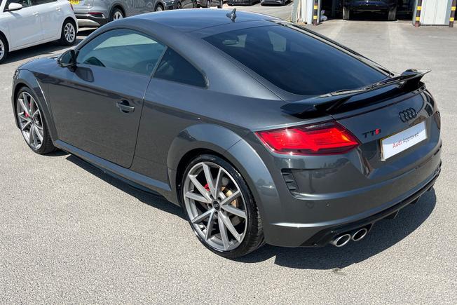 Audi TTS Photo 24