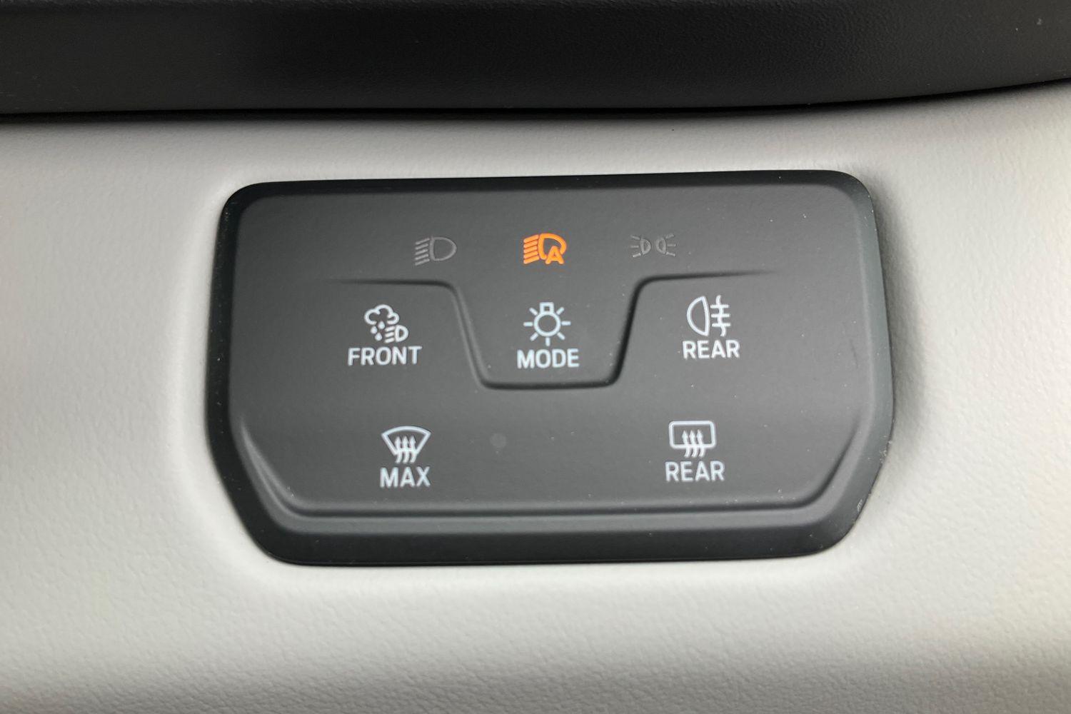 Ford Explorer Photo 34