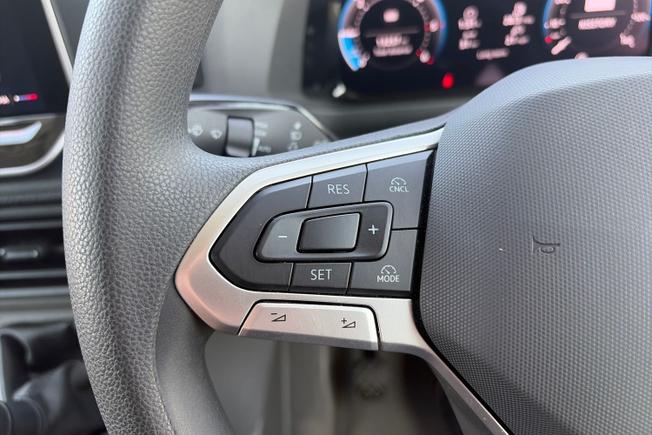 Volkswagen Crafter Photo 16