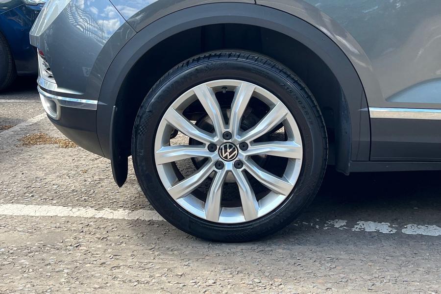 Volkswagen T-ROC Photo autoimg-f307f94457a0d213f8835089e355e516b7150686.jpg