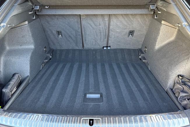 AUDI Q3 Photo 12