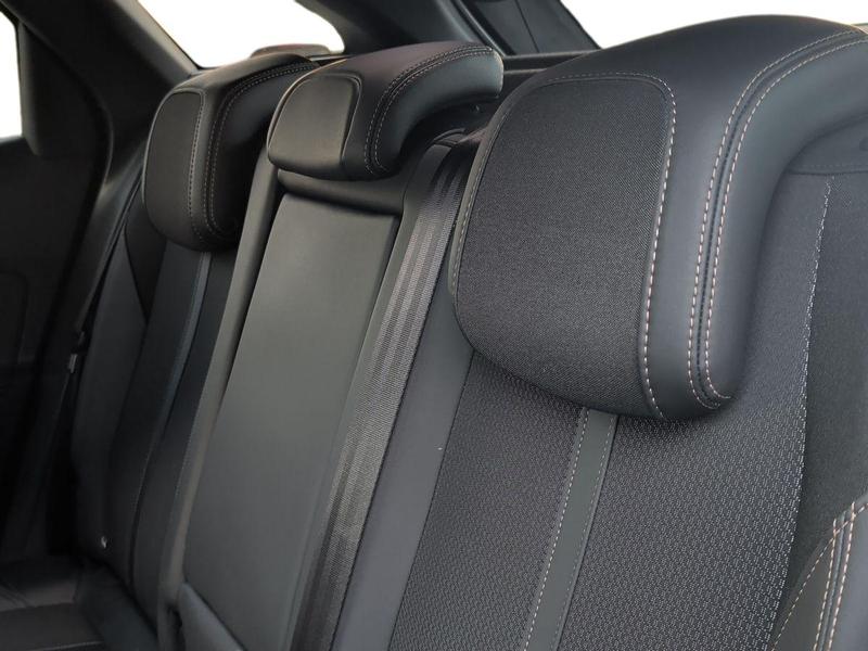 Used Peugeot 3008 NU22CGG 17