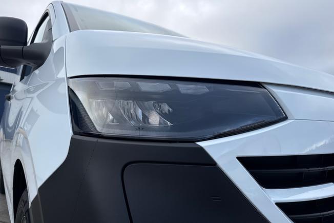VOLKSWAGEN e-Transporter Photo 19