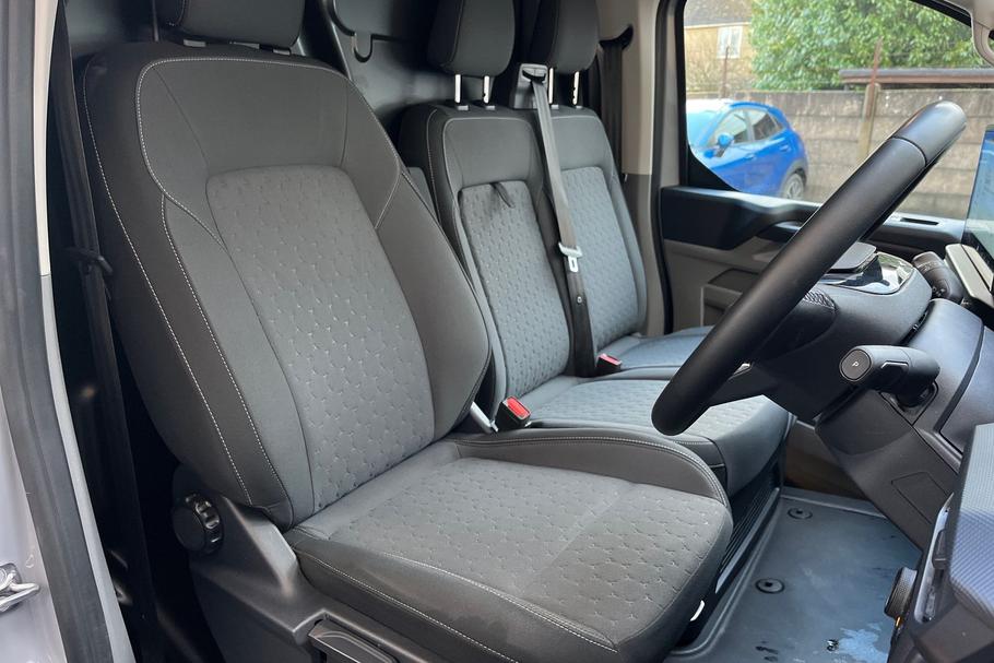 Used Ford TRANSIT CUSTOM WN75ATZ 37