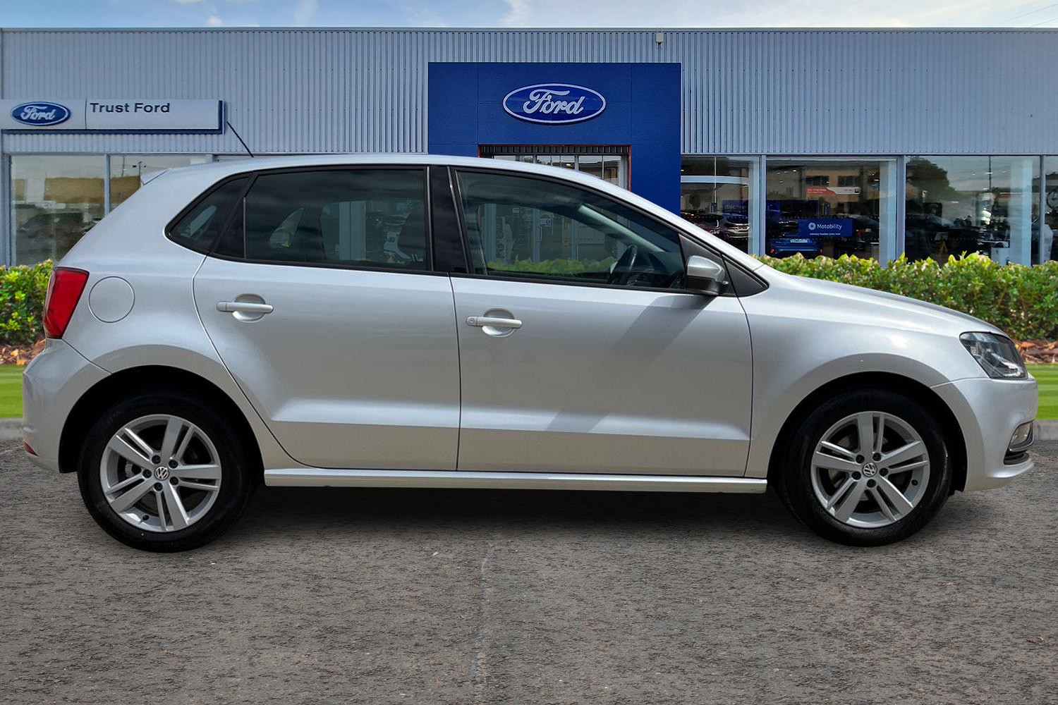 Volkswagen Polo Photo 2