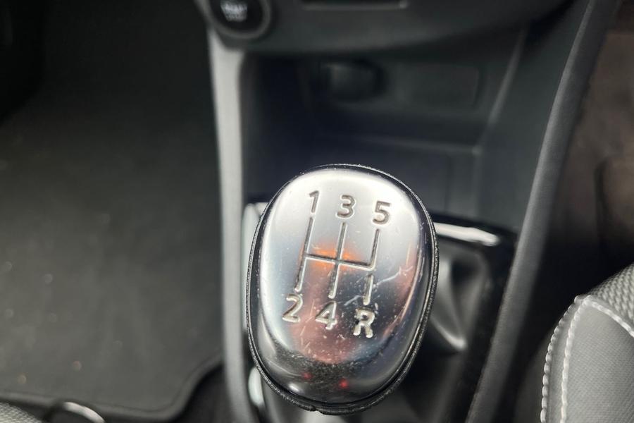 Renault CLIO Photo autoimg-f312e6ddab33b24d6f63d57a5630aba056b86483.jpg